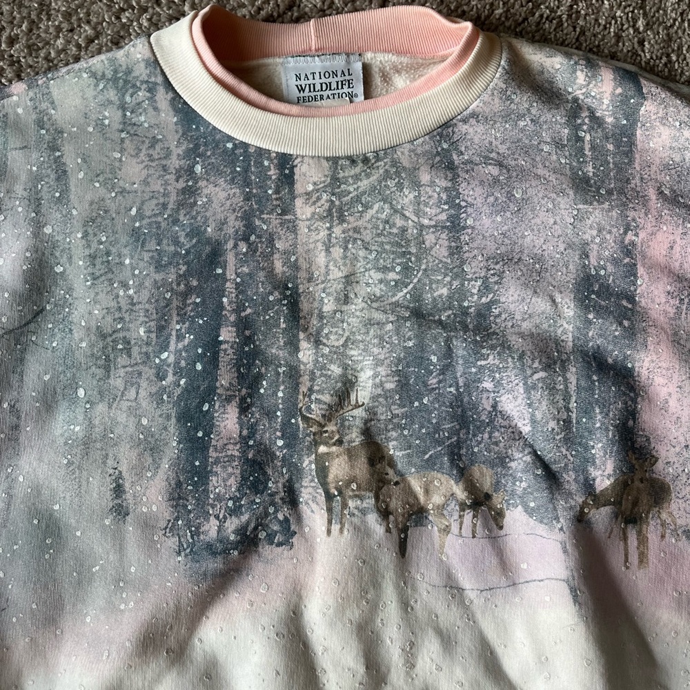 Vintage National Wildlife Federation Women's Pink Deer Print Crewneck Sweater